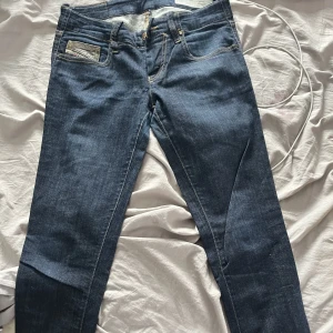 Jeans - Ett par till diesel jeans som är för små