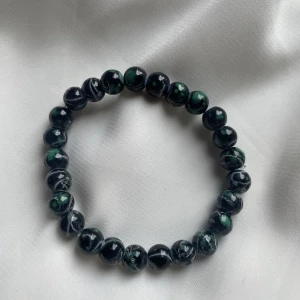 Armband  - Pärlarmband för 10kr+13kr frakt 