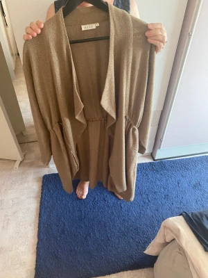 Tunn jacka/klänning - Sparsamt använd 