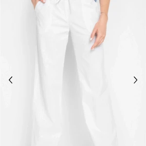 Linnebyxor  - As snygga linnebyxor från bonprix! De är för stora för mig och är lite slitna där nere men inget man tänker på❤️❤️