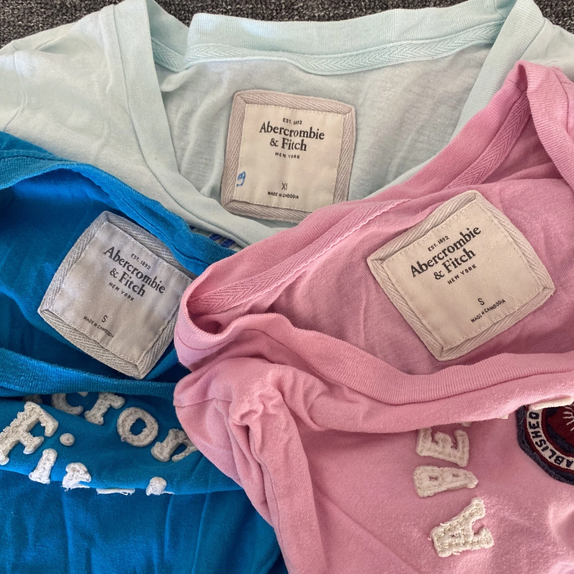 3st abercrombie &fitch t-shirts❤️(priset är kr/st) - 90