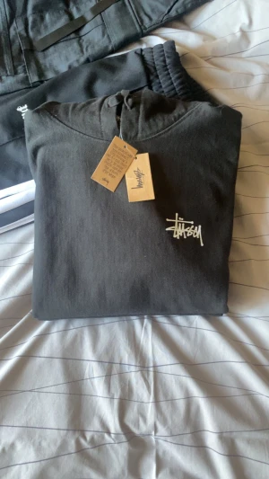 Stussy Hoodie  - Stussy Hoodie  Storlek S  Pris 1400kr