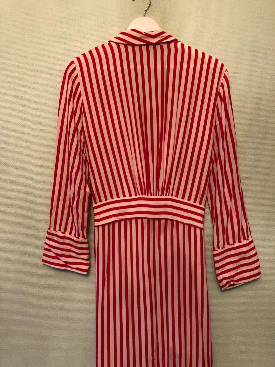 Omlottklänning från Elle style award - 90