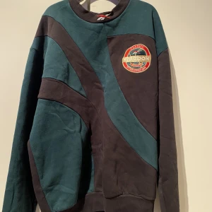 Vintage reebok sweatshirt  - Reebok sweatshirt 