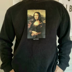 Collegetröja  - En collegetröja från H&M.  Funkar bra som L också.