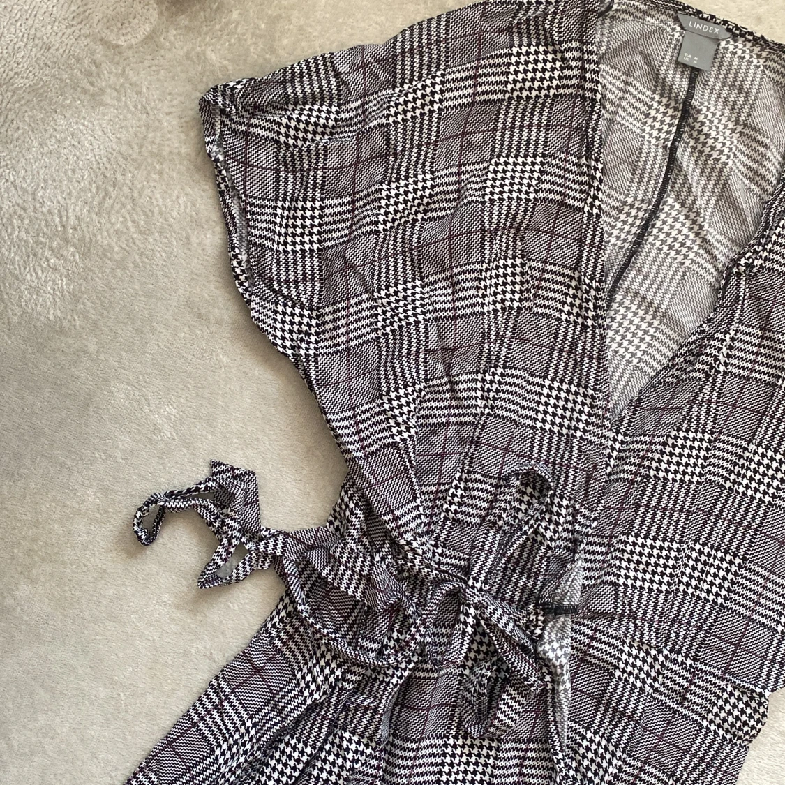 Rutig Omlottklänning - 91