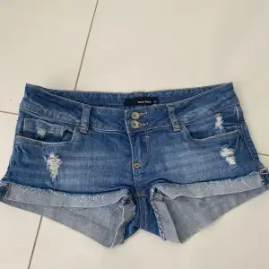 Low waist vintage shorts