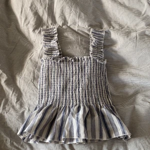 Sommar linne stl: L - Linne som är väldigt stretchig i storlek L från shein💓📦