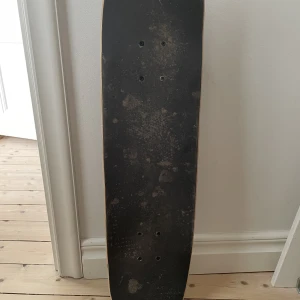Skateboard - Har klistermärken på baksidan men de kan man enkelt ta bort🔥