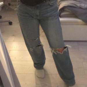Jätte fina Gina tricot jeans som inte kommer till användning längre. Ny pris 600kr