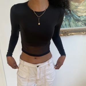 Svart långärmad festtopp - Så fin svart långärmad topp! Oanvänd❤️‍🔥 