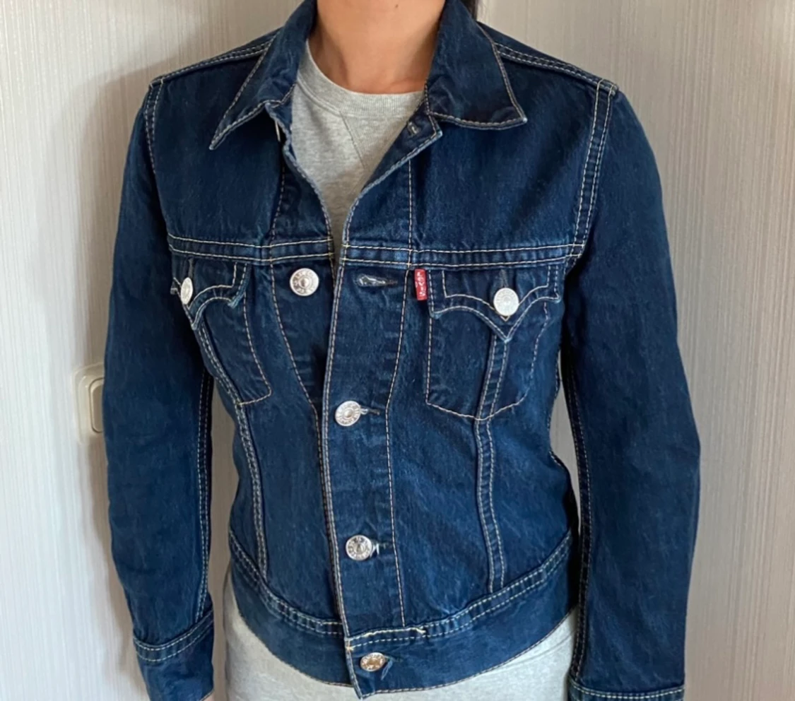 Levi’s jeansjacka storlek s - 90