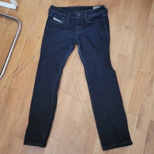 Lågmidjade diesel jeans - Lågmidjade diesel jeans strl w29 l34 
