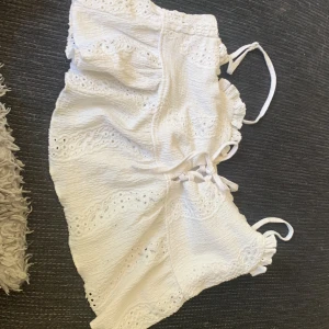 Tröja - Säljer min tröja köpt i Valbo köpcentrum 