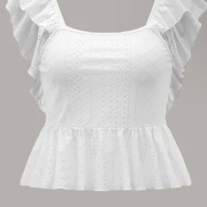 Linne - Läs bio om ni vill köpa eller om ni är intresserade!En vit topp från shein, helt oanvänd, säljer den för 100kr