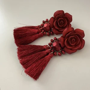 🌹Örhängen  - Superfina att klä upp en enkel outfit med 🌹 
