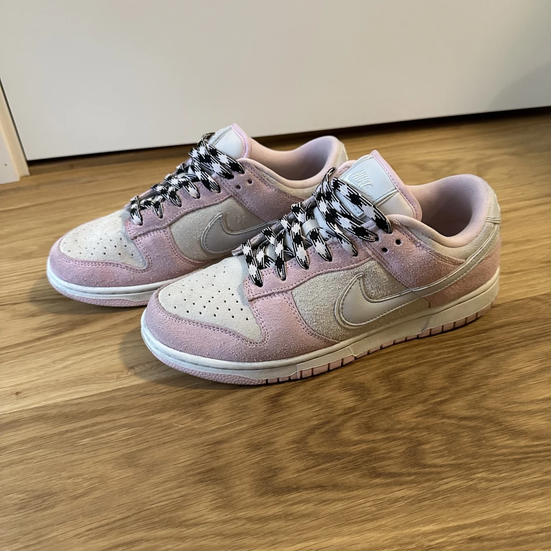 Nike Dunk Low LX Pink Foam