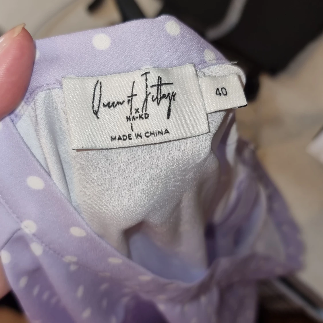 Lilaprickig volangkjol NA-KD - 91