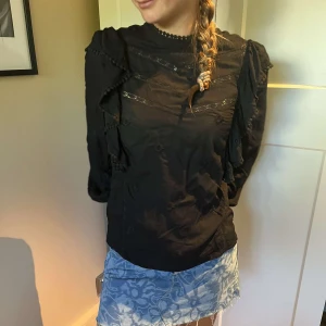 Blus - Super fin svart blus