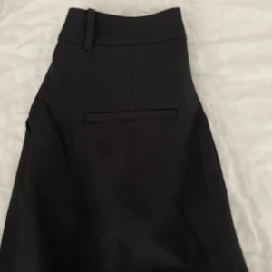 Midrise kostymbyxor  - Midrise kostymbyxor från bikbok som inte kommer till användning 