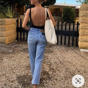 Levis 501 - Levis 501, finaste sommarbyxan och vardagsbyxan som finns. Finns ingen byxa som är så snygg på som dessa