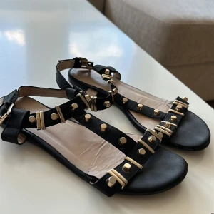 Sandaler  - Sandaler från Lindex. 