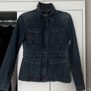 Vintage DKNY jeansjacka denimjacket jacka jacket denim  - Vintage DKNY jeansjacka, upplevs som en strl: S. 
