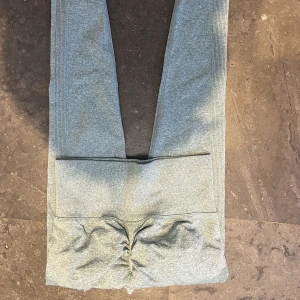 Shein tights s 💚 - Gröna så fina tights från shein! Storlek s! Sitter som en SMÄCK! 💚