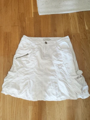 Fin kjol  - Har fickor 