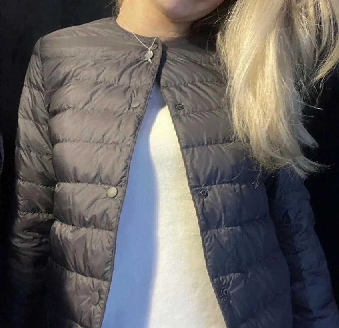 INTRESSEKOLL svart dunjacka - 90