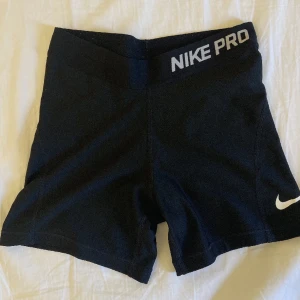Nike PRO tränings shorts - Nike pro tränings shorts strl xs