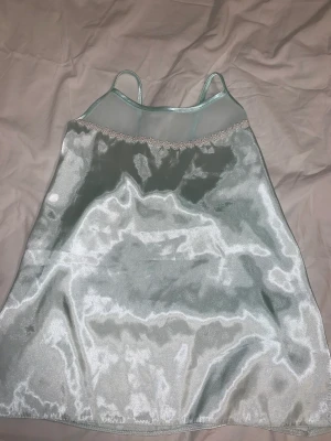 Linne - Jätte gulligt linne i jätte fint material 💗skriv för mer bilder och pris kan diskuteras💗