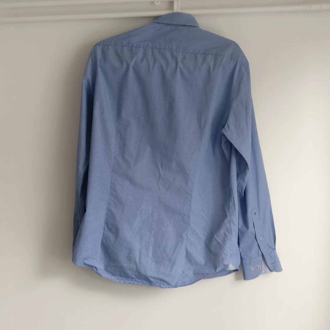 Ljusblå Tommy Hilfiger skjorta - 90