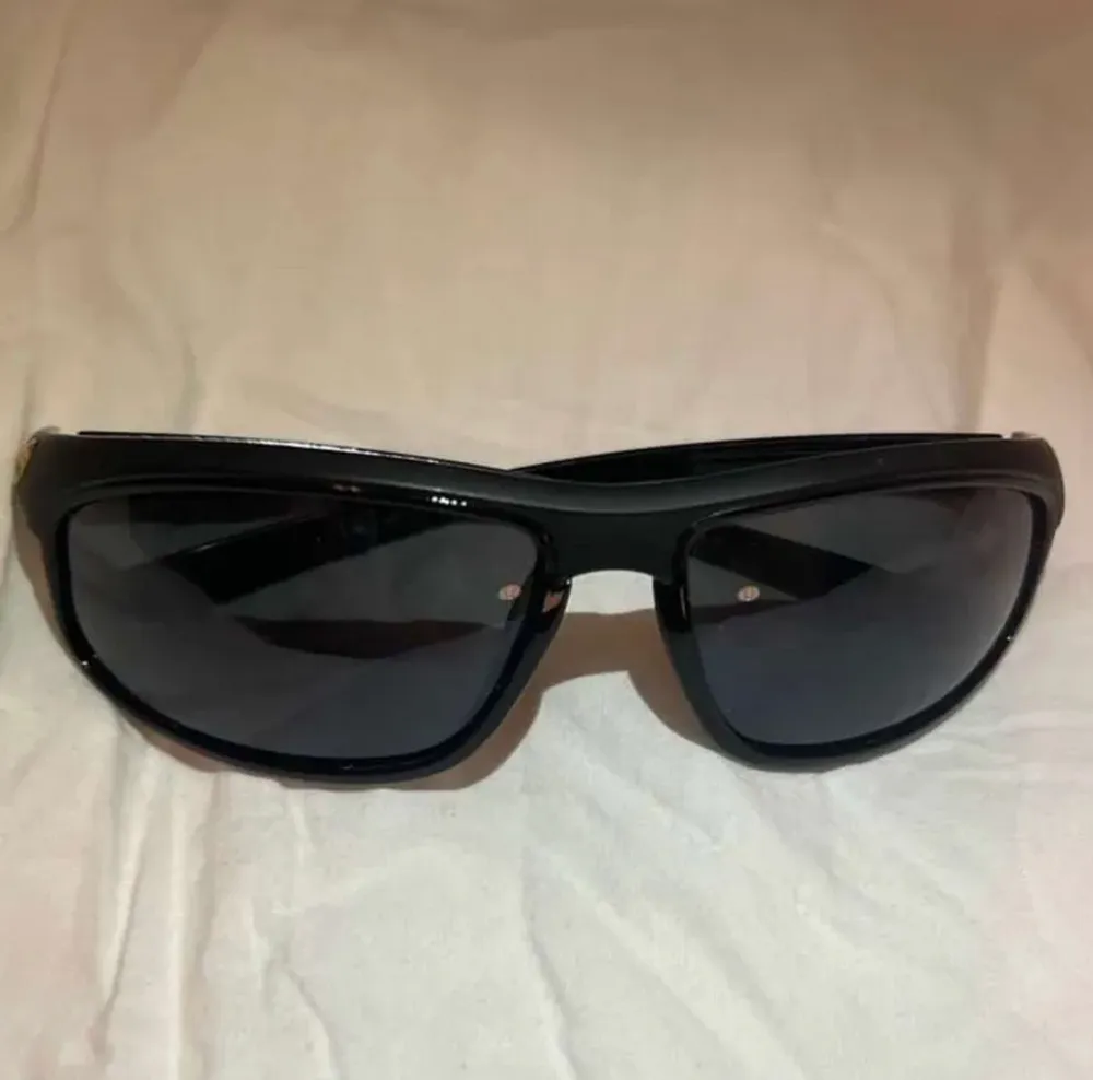Ett par jättefina svarta solglasögon som inte används(i använt skick)💗. Accessoarer.