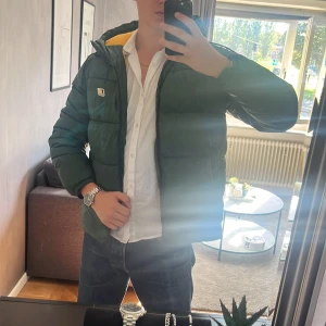 Jacka  - Grön vinterjacka till vintern från Jack and Jones 