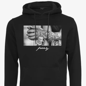 Mister Tee hoodie - Säljes då den inte kommer till användning! Storlek S, köpt på Junkyard för 499 kr💞 super snygg tröja i bra skick! Egna bilder finns vid intresse, pris går att diskutera💞