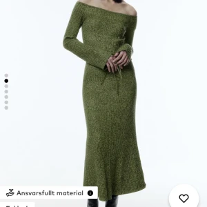 Grön klänning  - Aldrig änvänd, har lappen kvar