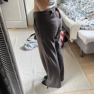 Vida kostymbyxor - Jag är 169cm jätte bekväma, nästan oanvända💫