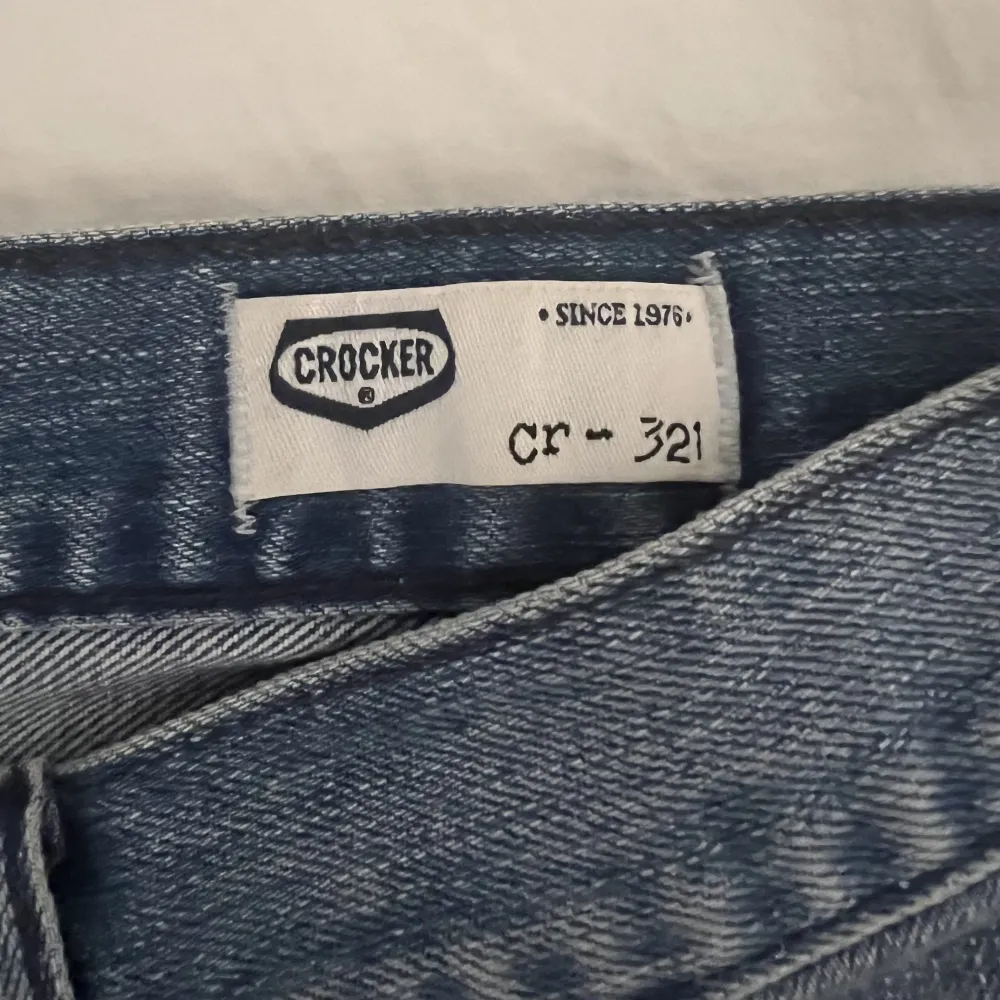 Jeansshorts från crocker Storlek 32.. Shorts.