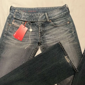 Disel jeans - Säljer dessa SKIT snygga dieseljeans då dem är alldeles för små för mig därav att det inte finns några bilder på❤️