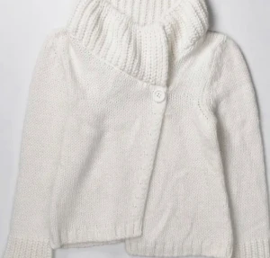 Stickad kofta - Stickad vit kofta