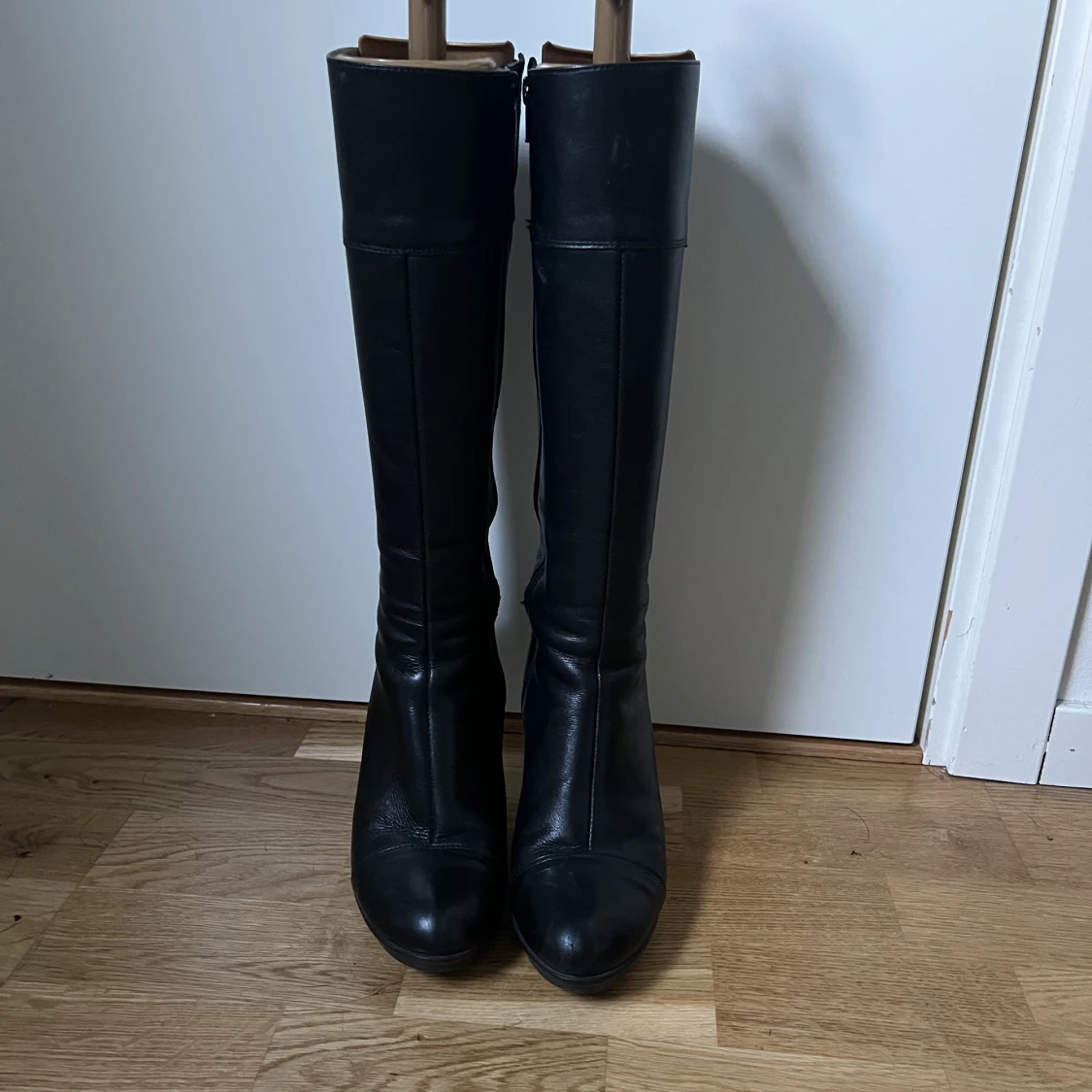 Russel&Bromley heel  - 91