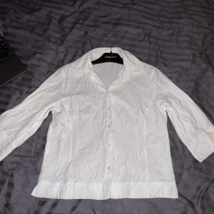 Superfin vit skjorta som knappt använts!