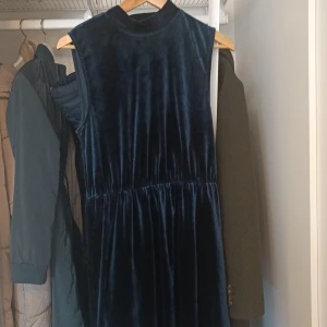 Klänningar - Använd men de i god skickat.