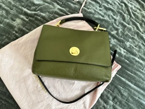 Coccinelle väska - Knappt använd