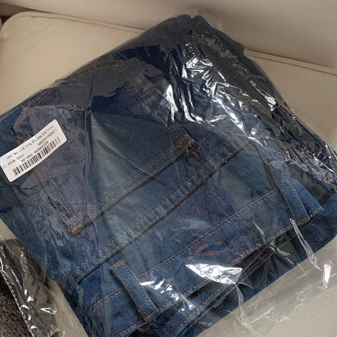 Oanvända marinblå jeans - 90