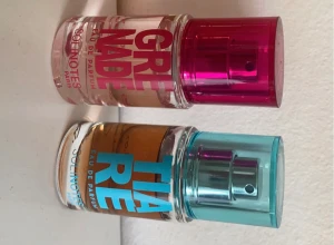 Miniparfymer - 2 st miniparfymer med dofterna Tiare och Grenade. Använda typ 2 ggr. Köp en för 30 kr el båda för 50 kr, nypris 100 kr st! Skriv gärna innan du trycker på köp nu.💗