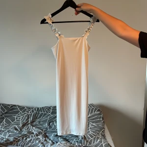 Klänning - Använd en gång 