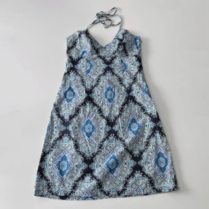 Klänning - Halterneckklänning från H&M, säljs inte längre. 130kr + frakt 🖤 Skriv privat för mer bilder! 