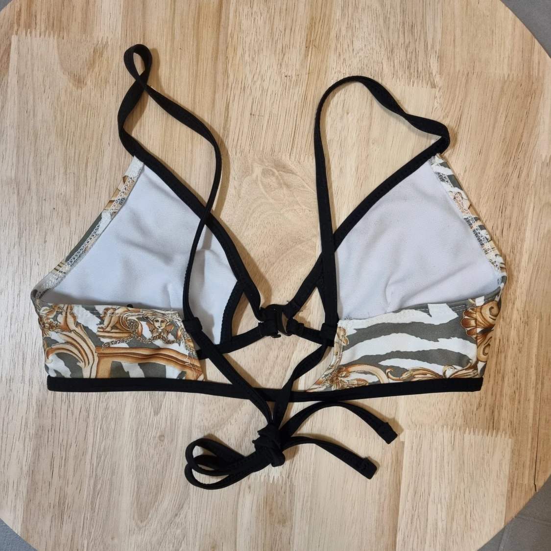Bikini - 2-del  - 90
